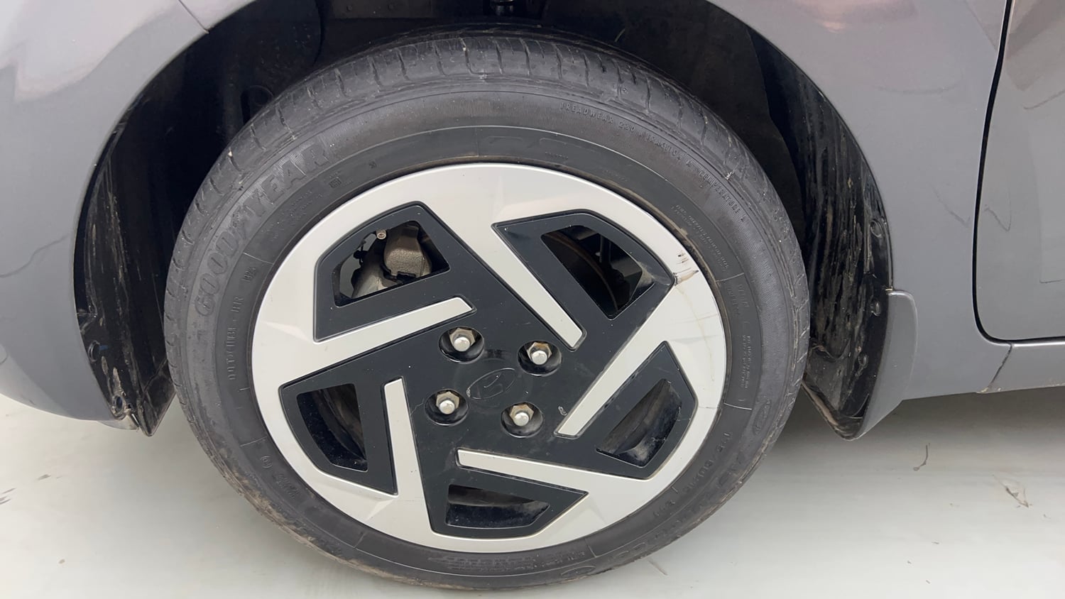 Used 2024 Hyundai Grand i10 Nios Sportz 1.2 Kappa AMT Petrol Automatic tyres LEFT FRONT TYRE RIM VIEW
