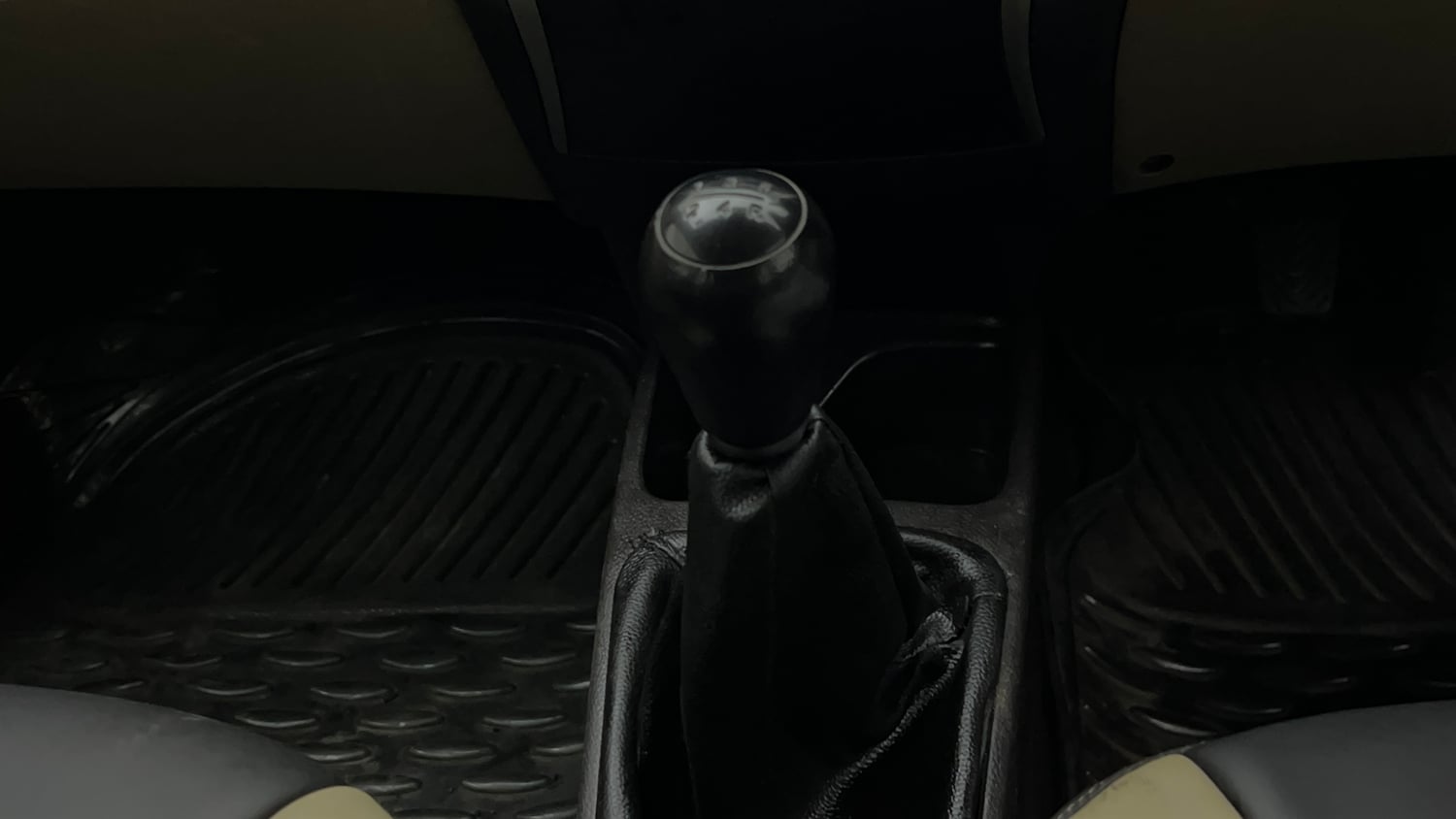 Used 2016 Hyundai Eon Era + Petrol Manual interior GEAR  KNOB VIEW
