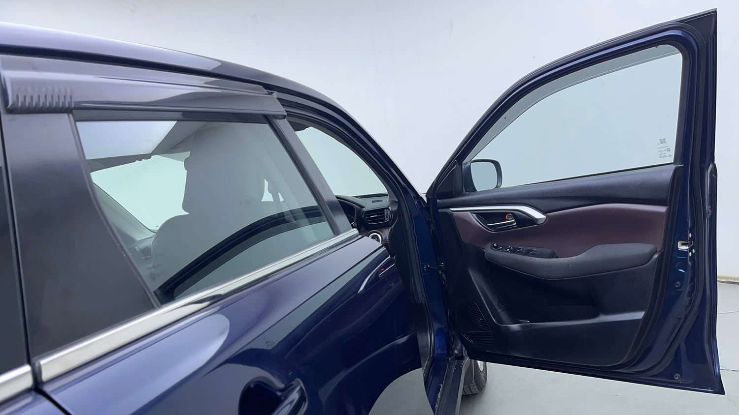 Used 2024 Maruti Suzuki Grand Vitara Sigma Smart Hybrid Petrol Manual interior RIGHT FRONT DOOR OPEN VIEW