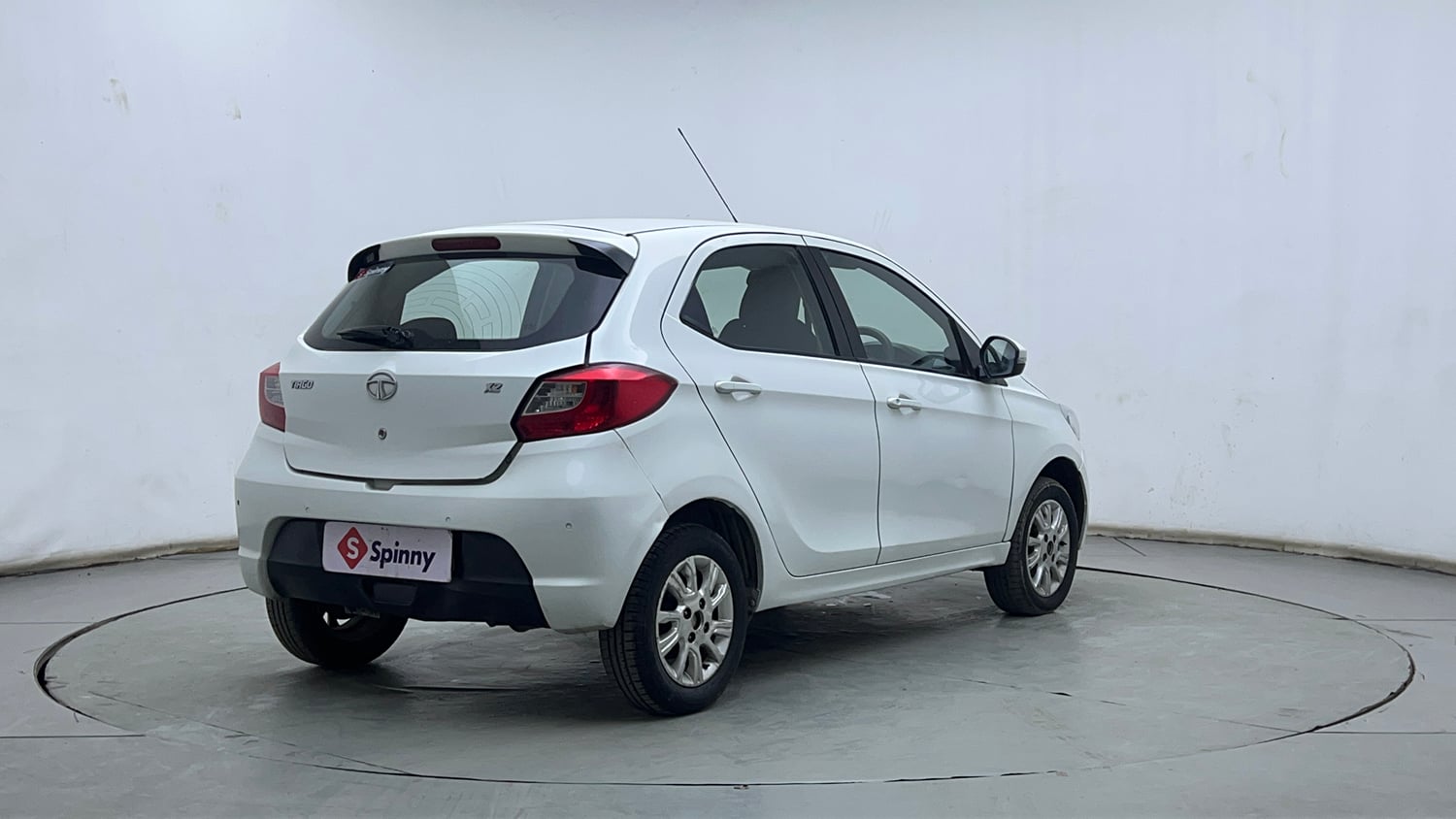 Used 2017 Tata Tiago Revotron XZ Petrol Manual exterior RIGHT REAR CORNER VIEW