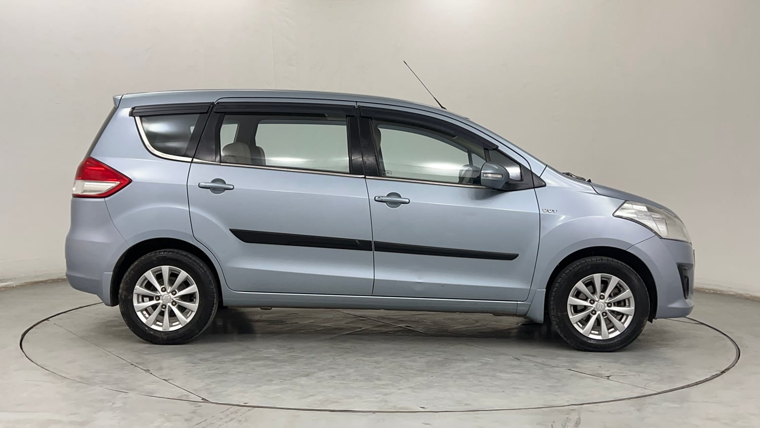 Used 2014 Maruti Suzuki Ertiga ZXi Petrol Manual exterior RIGHT SIDE VIEW