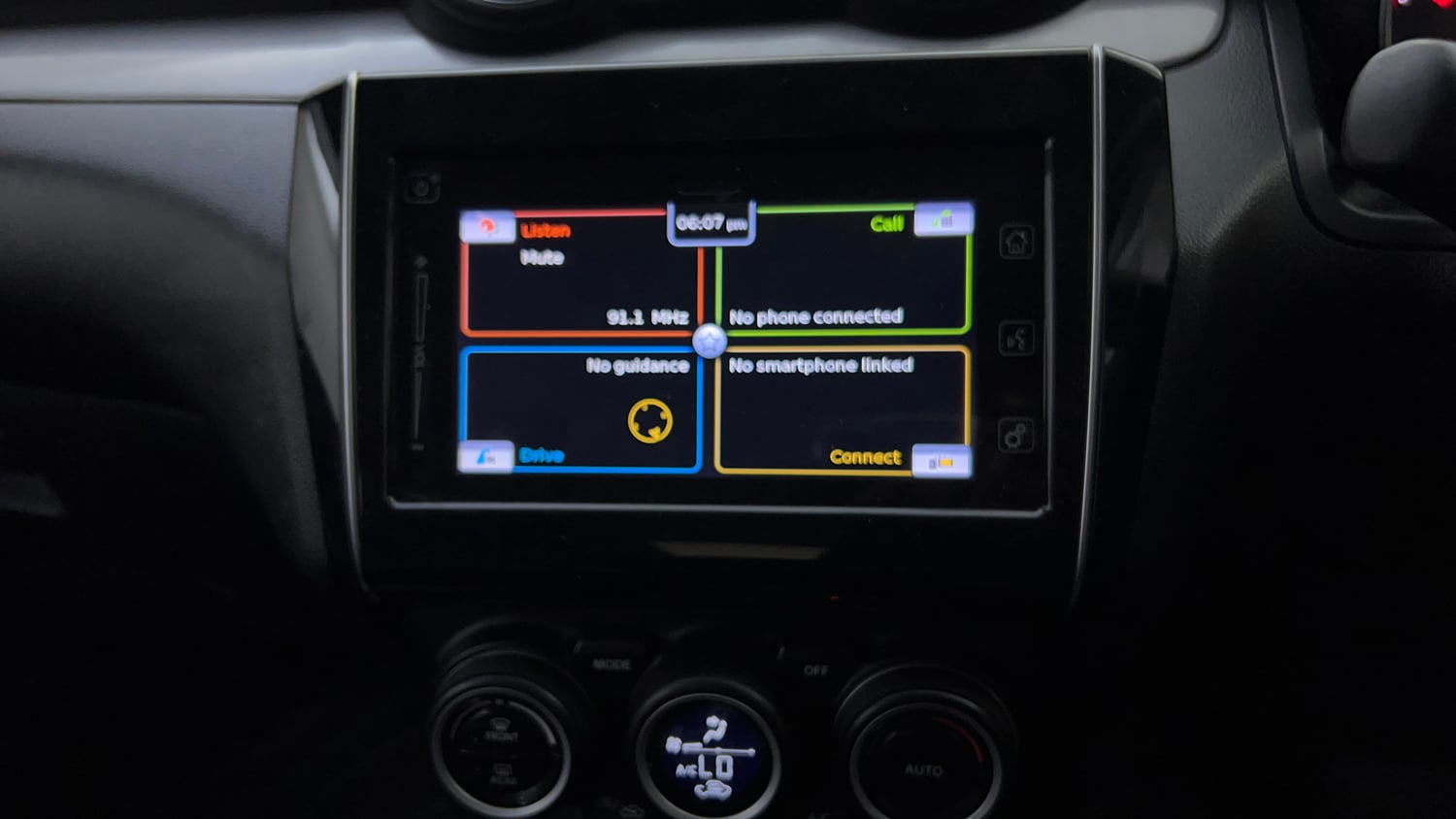 Used 2020 Maruti Suzuki Swift ZXi Plus AMT Petrol Automatic top_features Touch screen infotainment system