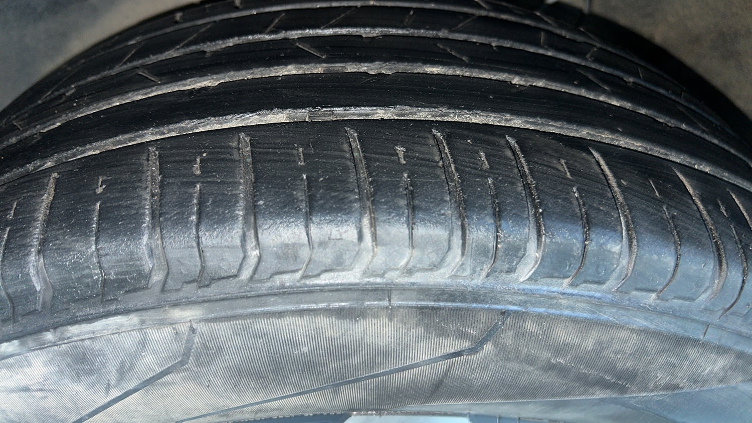 Used 2022 Hyundai Venue SX 1.2 Petrol Petrol Manual tyres LEFT FRONT TYRE TREAD VIEW