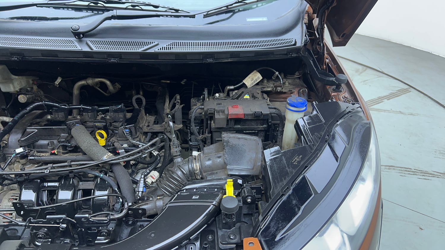 Used 2019 Ford EcoSport Titanium 1.5L Ti-VCT Petrol Manual engine ENGINE LEFT SIDE VIEW