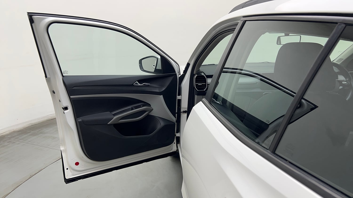 Used 2025 Skoda Kylaq Signature Plus AT Petrol Automatic interior LEFT FRONT DOOR OPEN VIEW