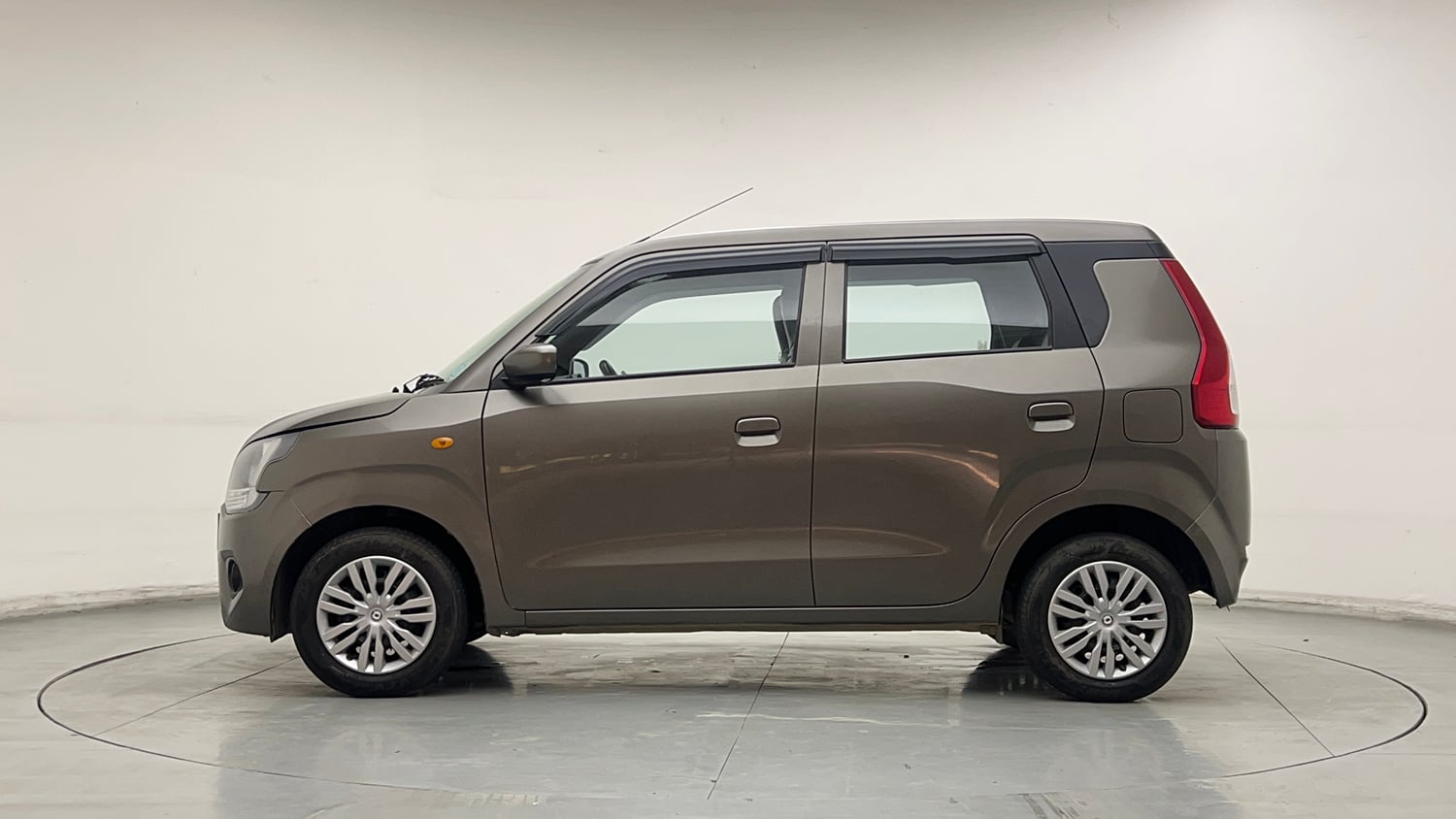 Used 2023 Maruti Suzuki Wagon R VXI 1.0 AGS Petrol Automatic exterior LEFT SIDE VIEW