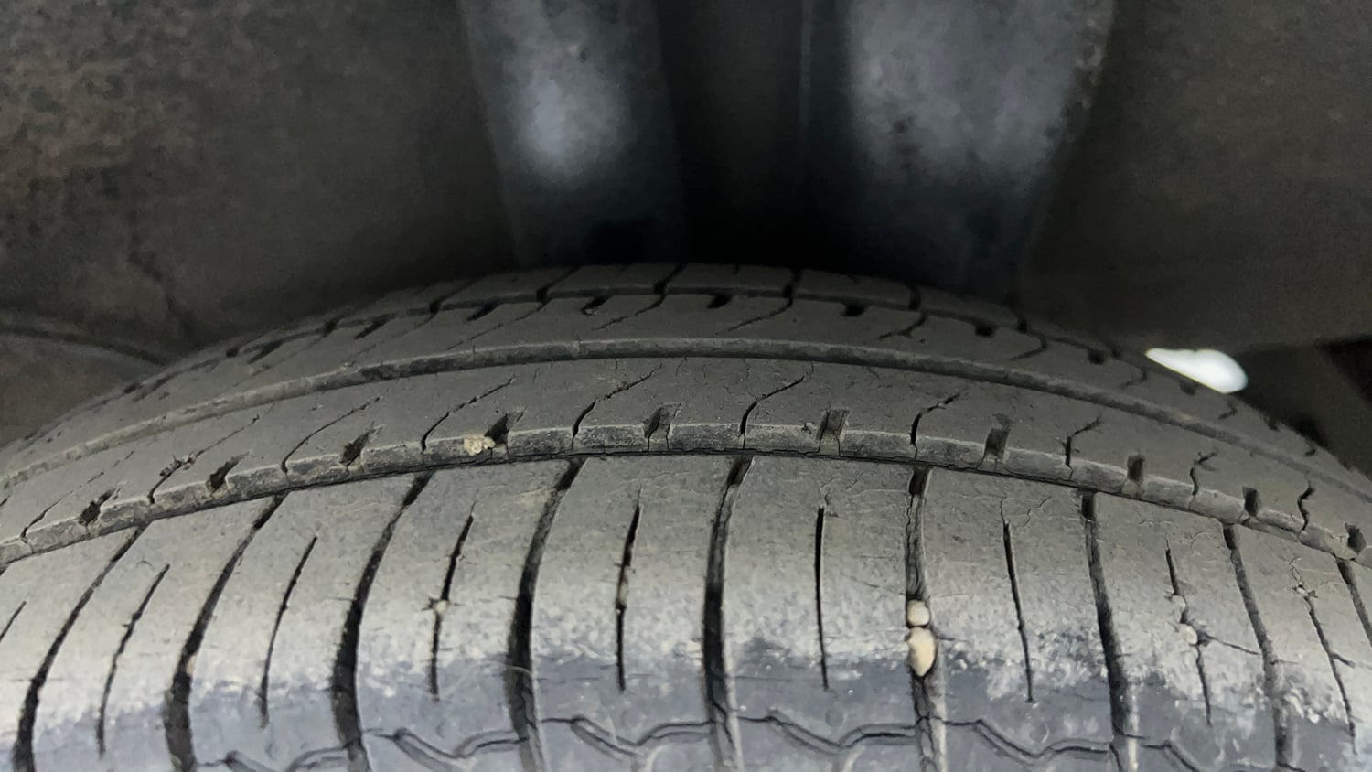 Used 2020 Hyundai Santro Sportz Petrol Manual tyres LEFT REAR TYRE TREAD VIEW