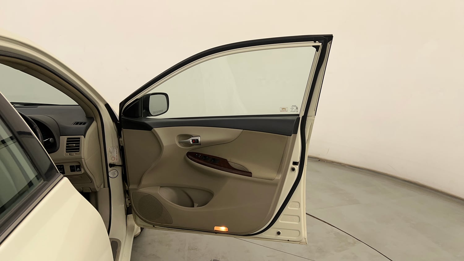 Used 2013 Toyota Corolla Altis 1.8 G Petrol Manual interior RIGHT FRONT DOOR OPEN VIEW