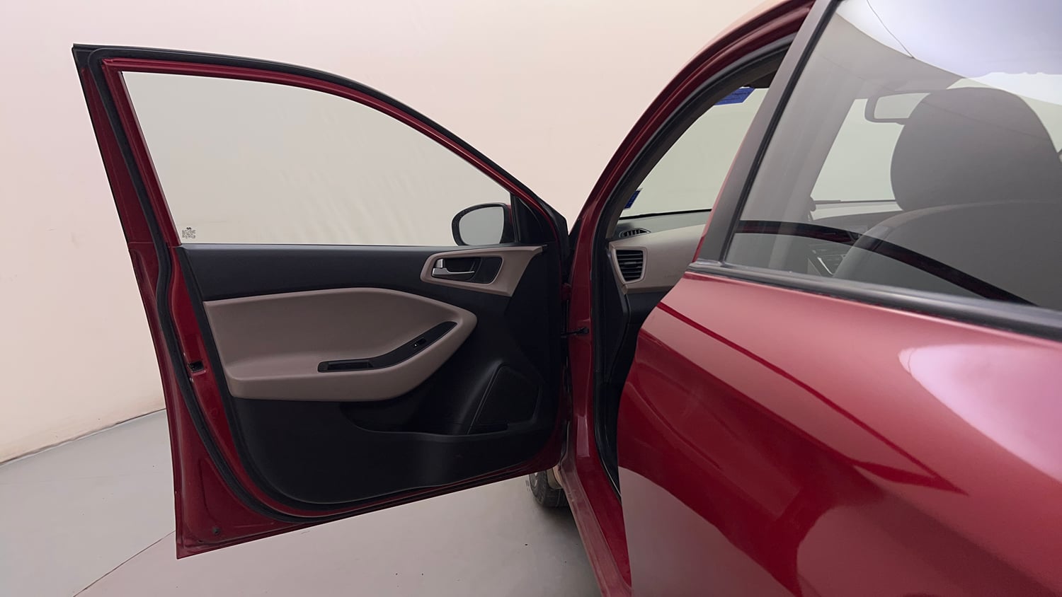 Used 2016 Hyundai Elite i20 Sportz 1.2 Petrol Manual interior LEFT FRONT DOOR OPEN VIEW
