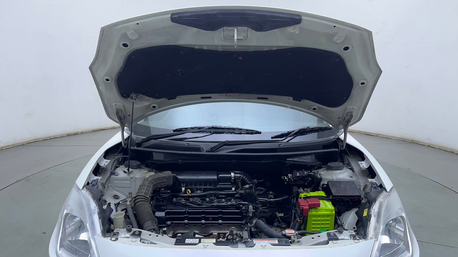Used 2017 Maruti Suzuki Dzire VXi Petrol Manual engine ENGINE & BONNET OPEN FRONT VIEW