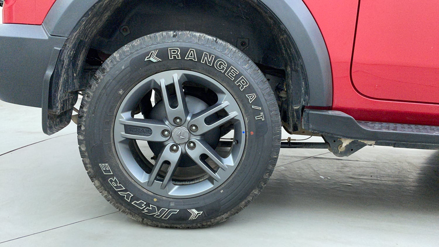 Used 2025 Mahindra Thar LX Hard Top Diesel MT RWD Diesel Manual tyres RIGHT REAR TYRE RIM VIEW