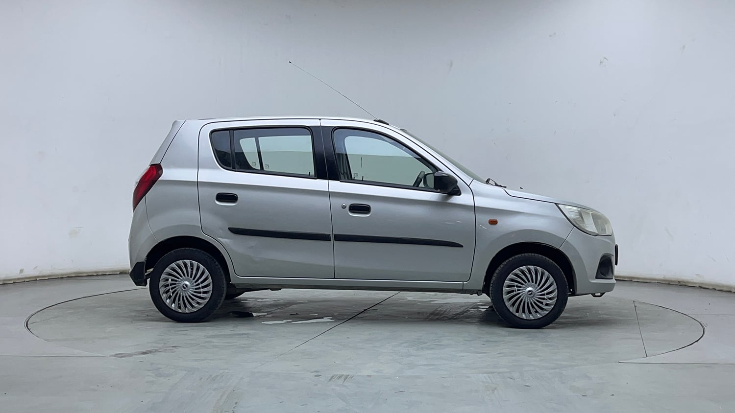 Used 2016 Maruti Suzuki Alto K10 VXi Petrol Manual exterior RIGHT SIDE VIEW