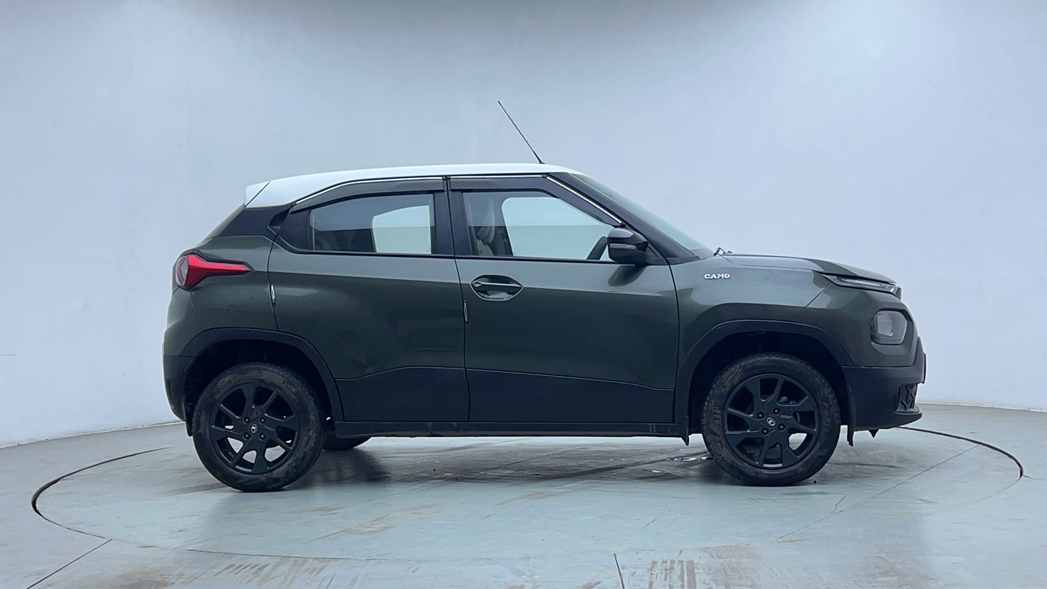 Used 2022 Tata Punch Camo Accomplished Dazzle AMT Petrol Automatic exterior RIGHT SIDE VIEW