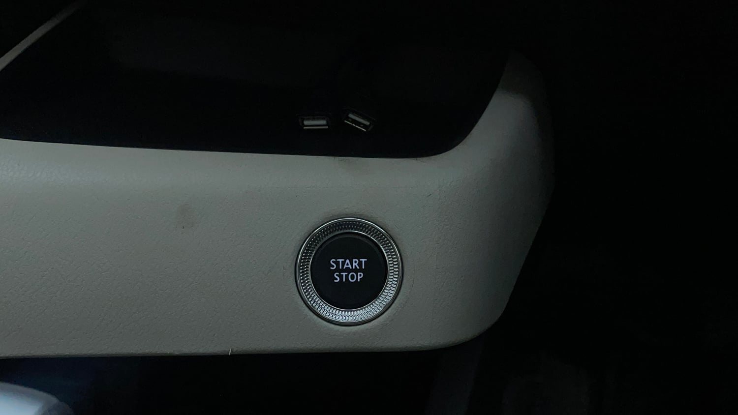 Used 2021 Nissan Magnite XL Turbo CVT Petrol Automatic top_features Keyless start