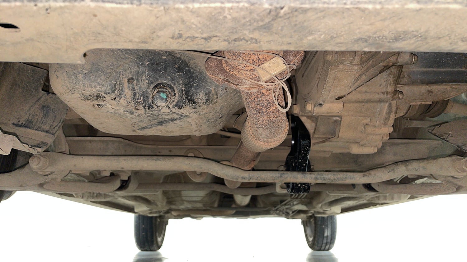 Used 2021 Tata Tiago XZ Plus Dual Tone Petrol Manual extra FRONT LEFT UNDERBODY VIEW