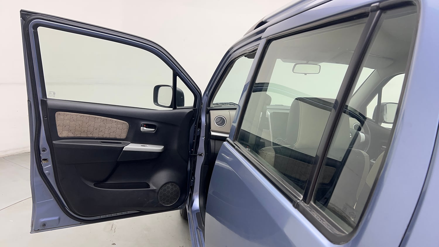 Used 2013 Maruti Suzuki Wagon R VXI Petrol Manual interior LEFT FRONT DOOR OPEN VIEW