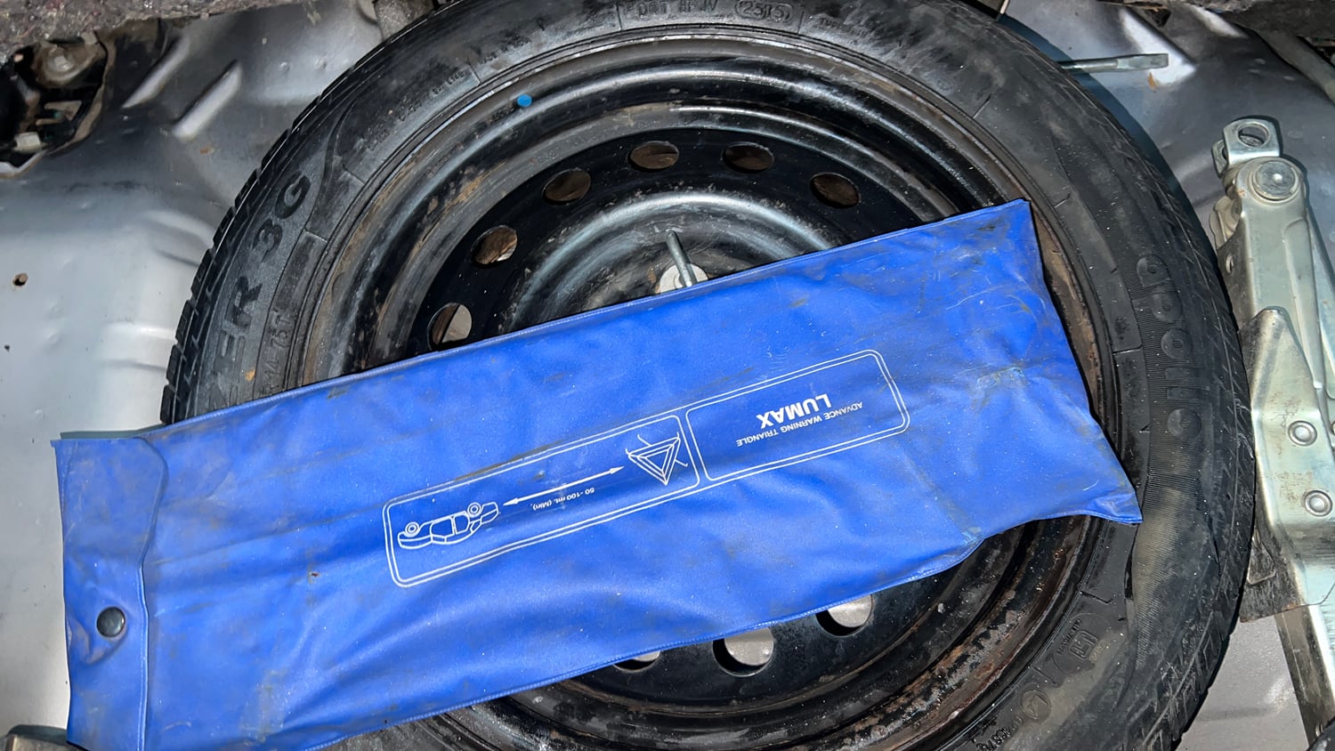 Used 2013 Maruti Suzuki Wagon R VXI Petrol Manual tyres SPARE TYRE VIEW
