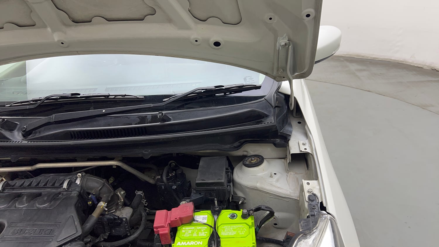 Used 2017 Maruti Suzuki Celerio ZXi Petrol Manual engine ENGINE LEFT SIDE HINGE & APRON VIEW