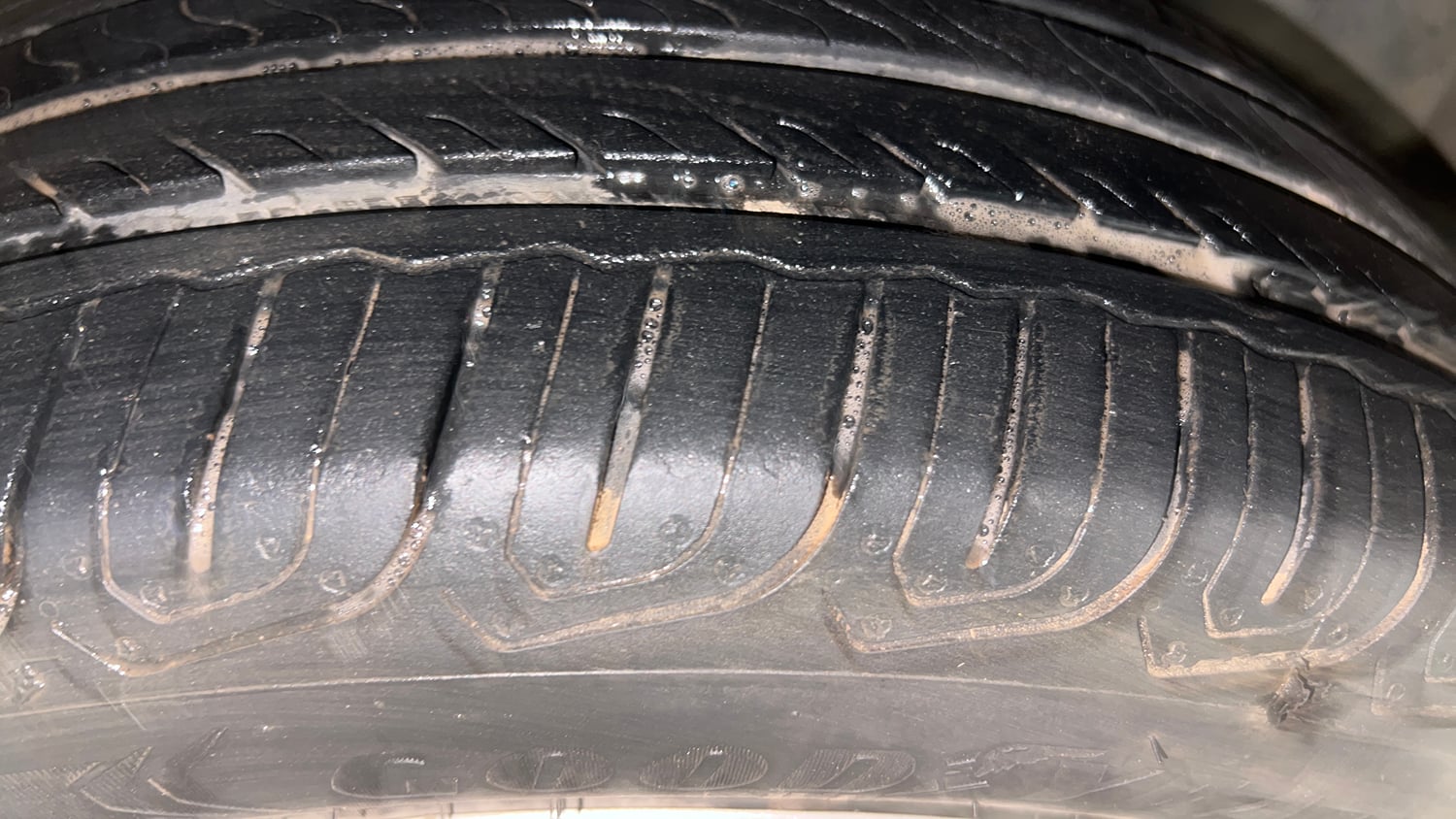 Used 2014 Honda Amaze 1.2 S i-VTEC Petrol Manual tyres RIGHT FRONT TYRE TREAD VIEW