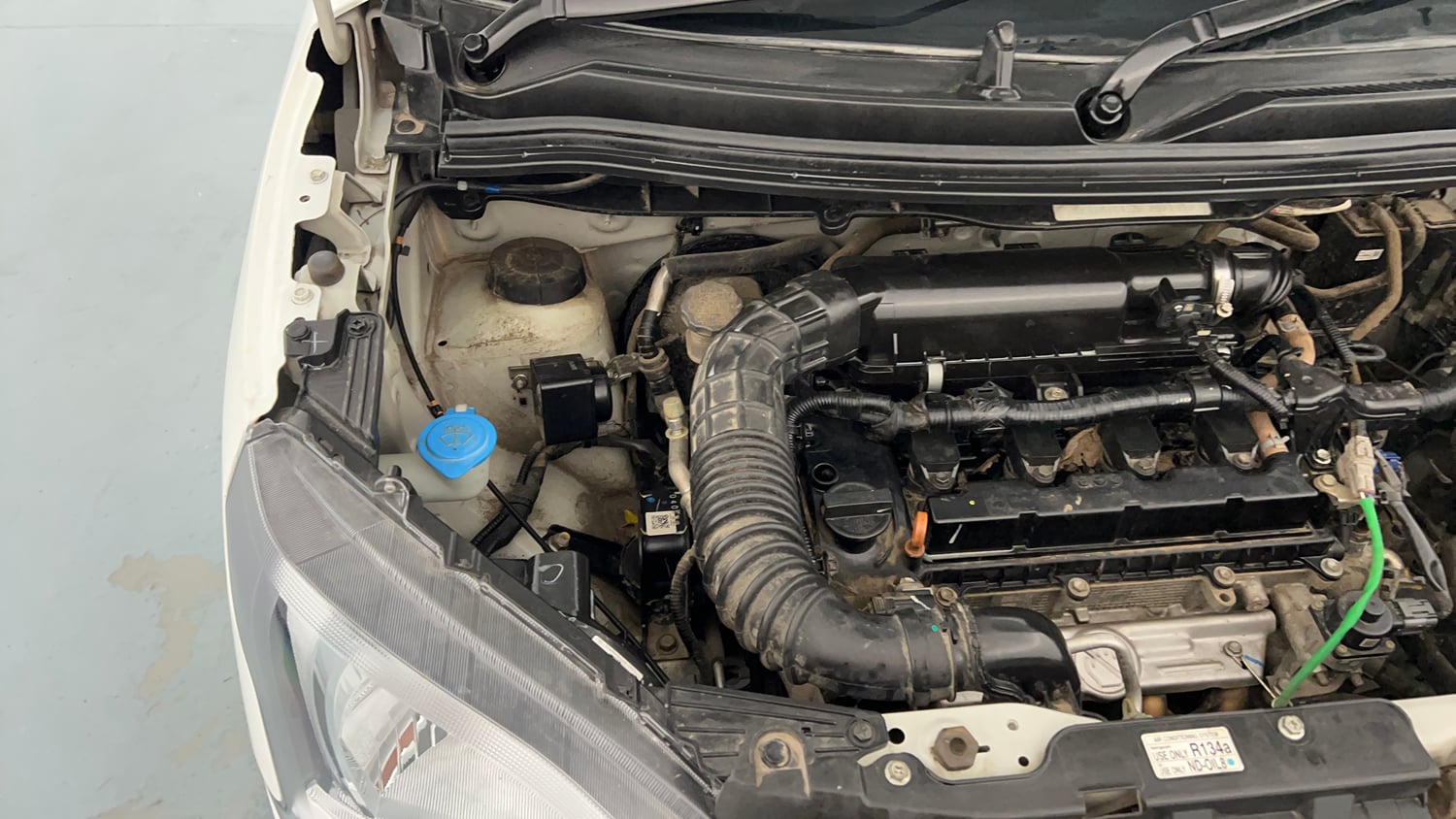 Used 2022 Maruti Suzuki Wagon R ZXI 1.2 Petrol Manual engine ENGINE RIGHT SIDE VIEW