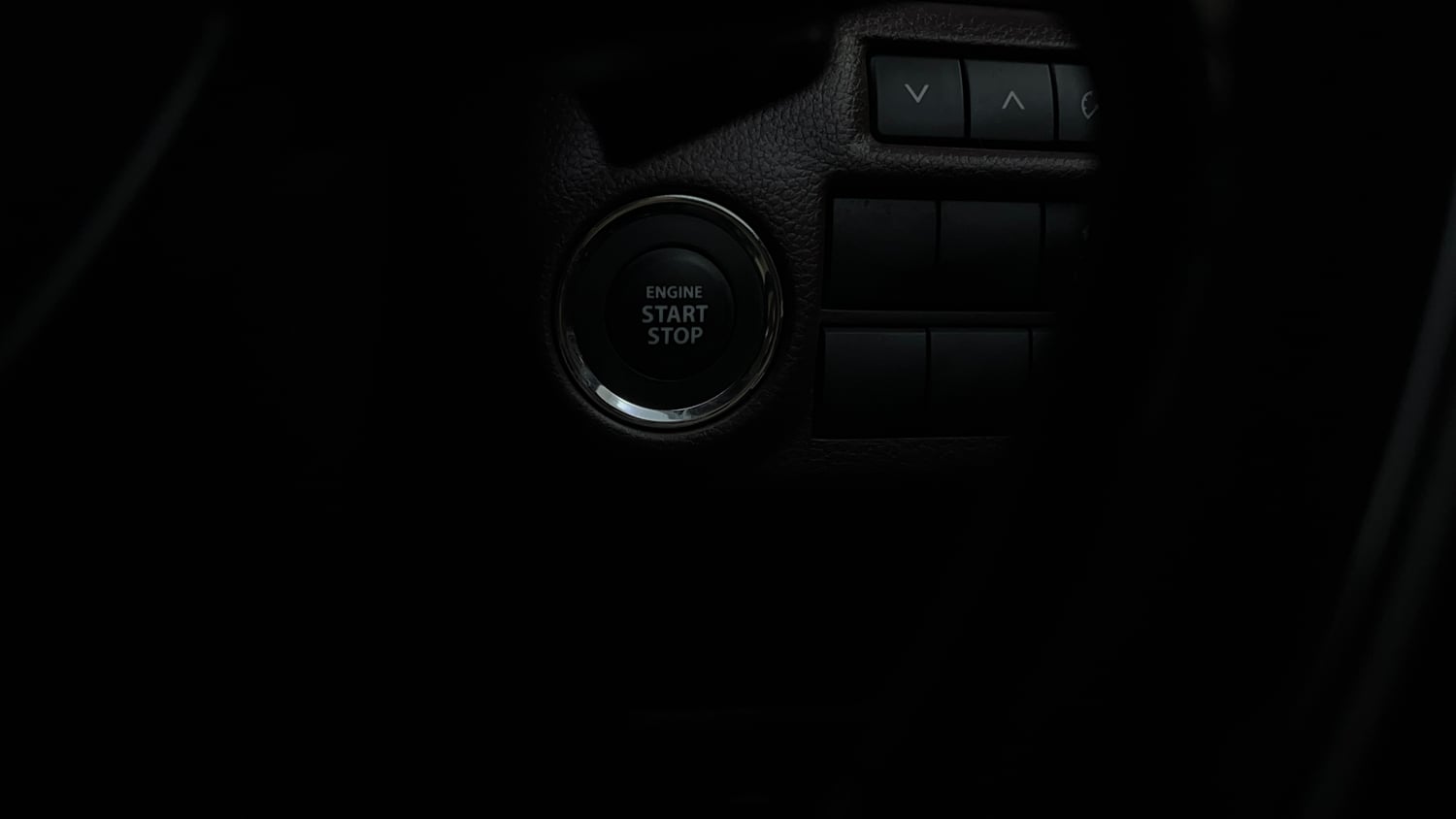 Used 2024 Maruti Suzuki Fronx Alpha 1.0L Turbo 6 AT Petrol Automatic top_features Keyless start