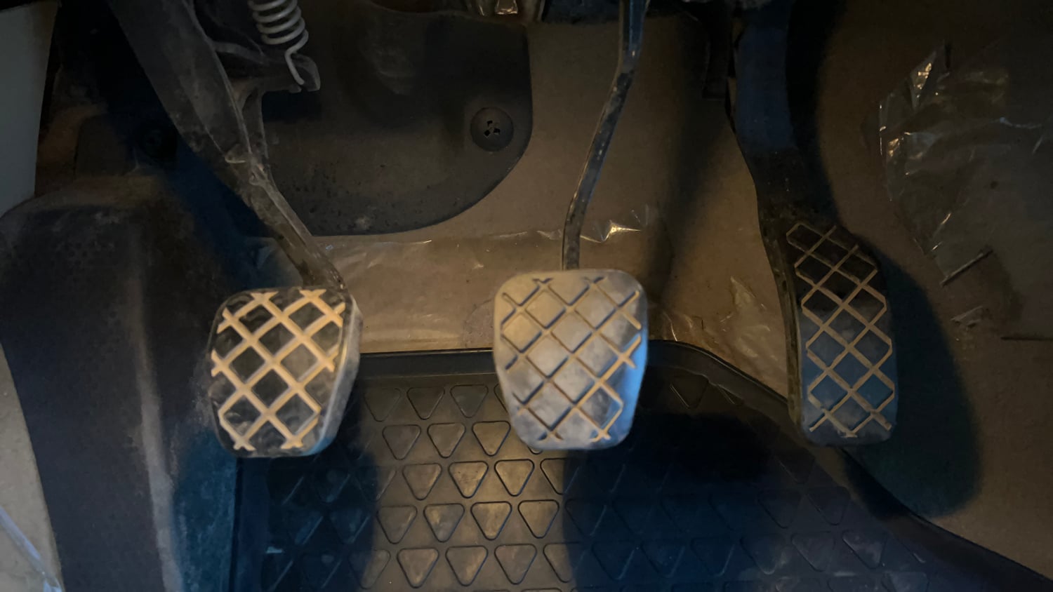 Used 2017 Volkswagen Ameo Highline1.2L (P) Petrol Manual interior PEDALS VIEW