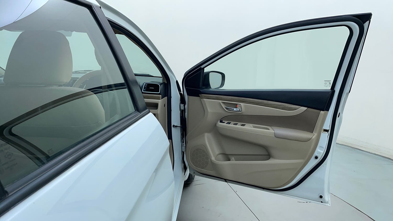 Used 2020 Maruti Suzuki Ciaz Delta Hybrid 1.5 AT Petrol Automatic interior RIGHT FRONT DOOR OPEN VIEW