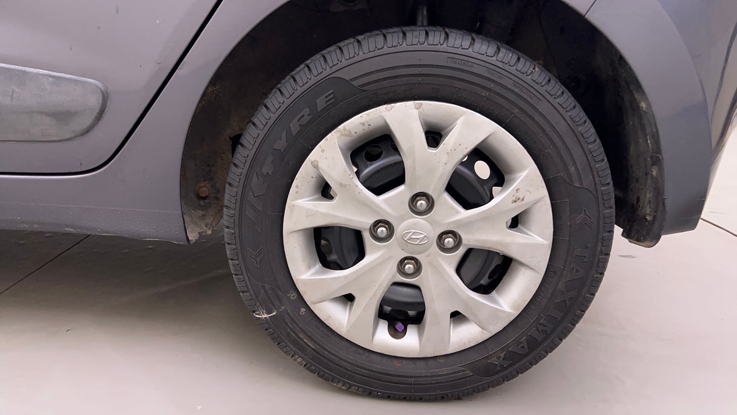 Used 2016 Hyundai Grand i10 Sportz 1.2 Kappa VTVT Petrol Manual tyres LEFT REAR TYRE RIM VIEW