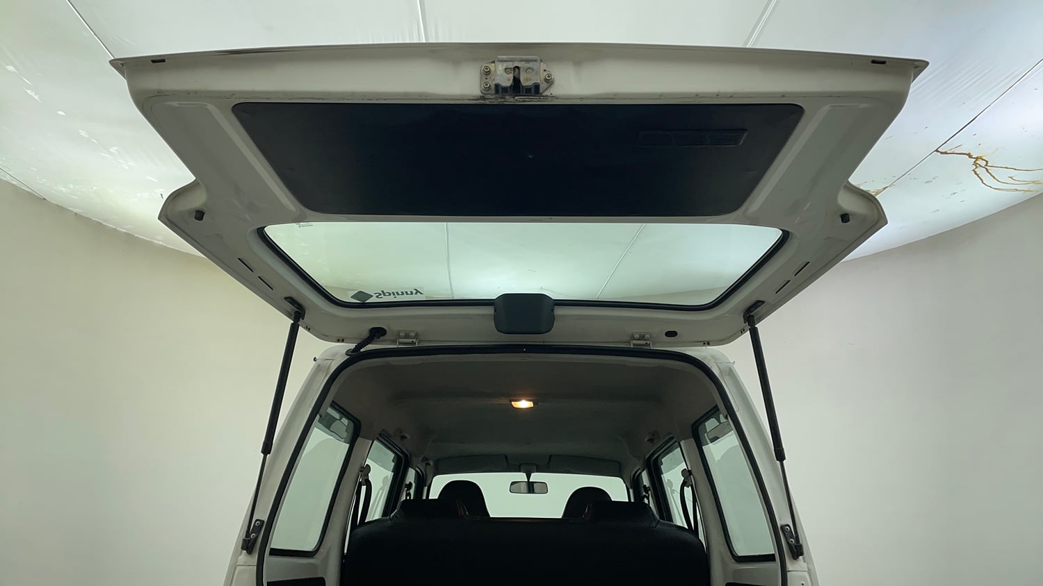 Used 2019 Maruti Suzuki Eeco 5 STR WITH A/C+HTR Petrol Manual interior DICKY DOOR OPEN VIEW