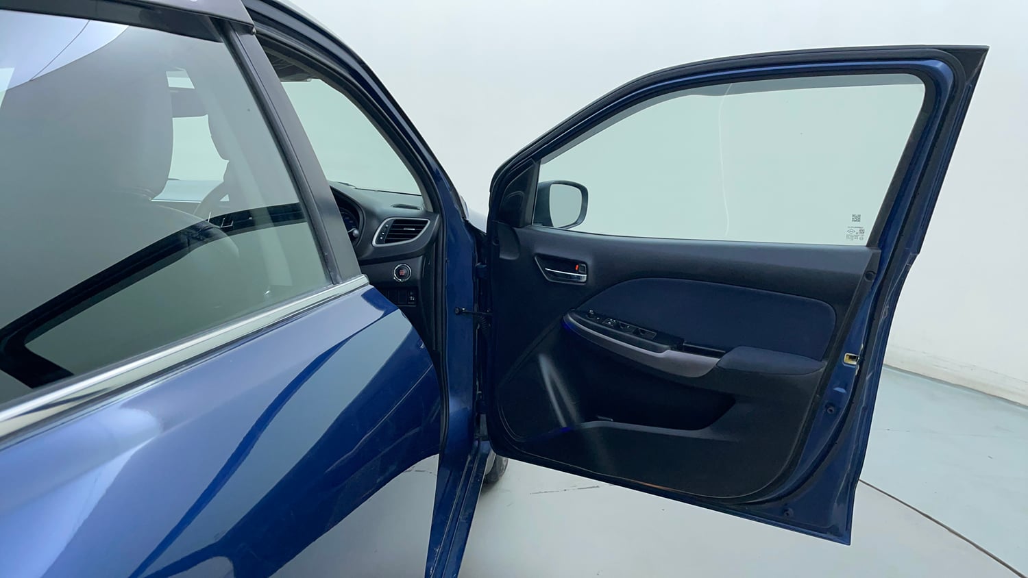 Used 2019 Maruti Suzuki Baleno Zeta 1.2 Petrol Manual interior RIGHT FRONT DOOR OPEN VIEW