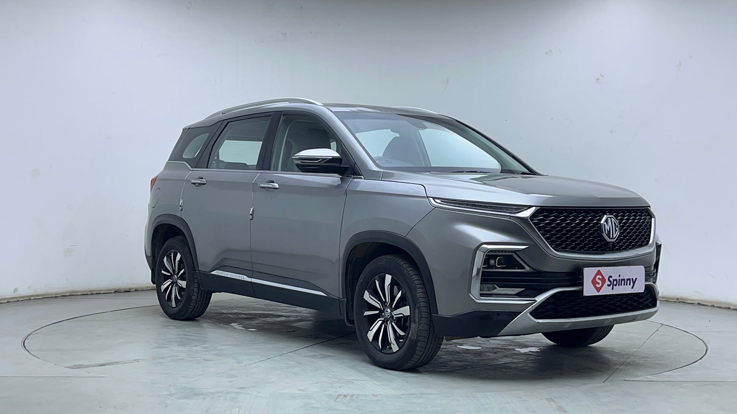 Used 2019 MG Motors Hector Sharp 2.0 Diesel Diesel Manual exterior RIGHT FRONT CORNER VIEW