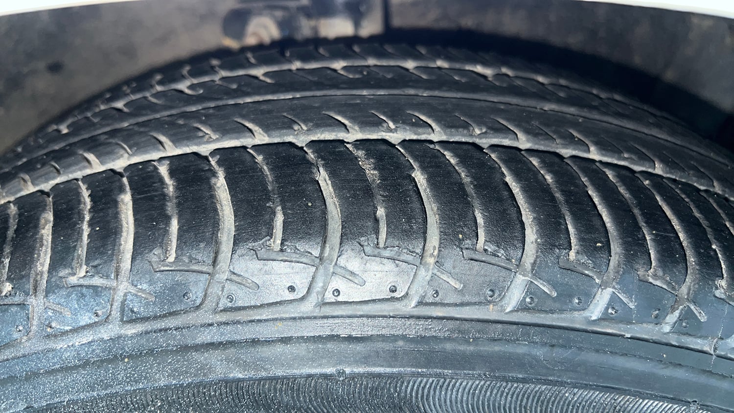 Used 2017 Maruti Suzuki Celerio ZXi Petrol Manual tyres RIGHT FRONT TYRE TREAD VIEW