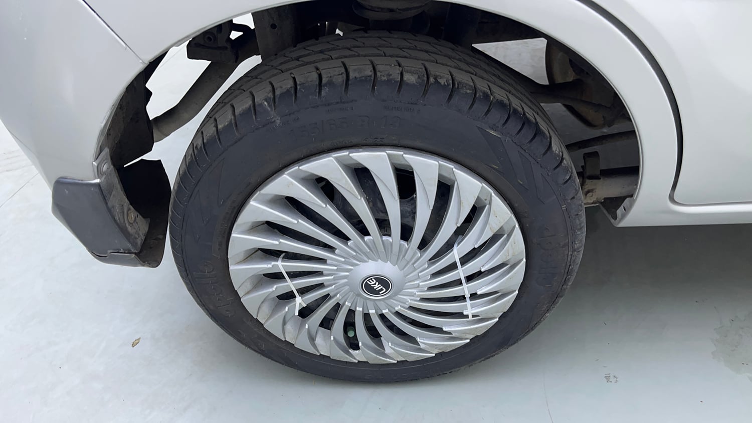 Used 2016 Maruti Suzuki Alto K10 VXi Petrol Manual tyres RIGHT REAR TYRE RIM VIEW