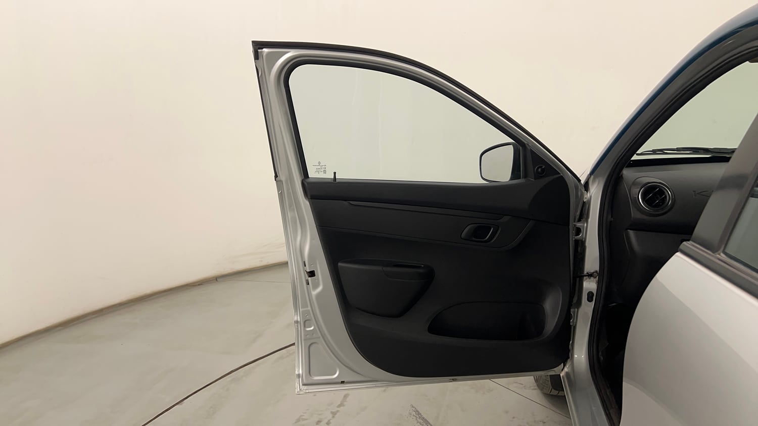Used 2021 Renault Kwid Neotech RXL 1.0  AMT Petrol Automatic interior LEFT FRONT DOOR OPEN VIEW