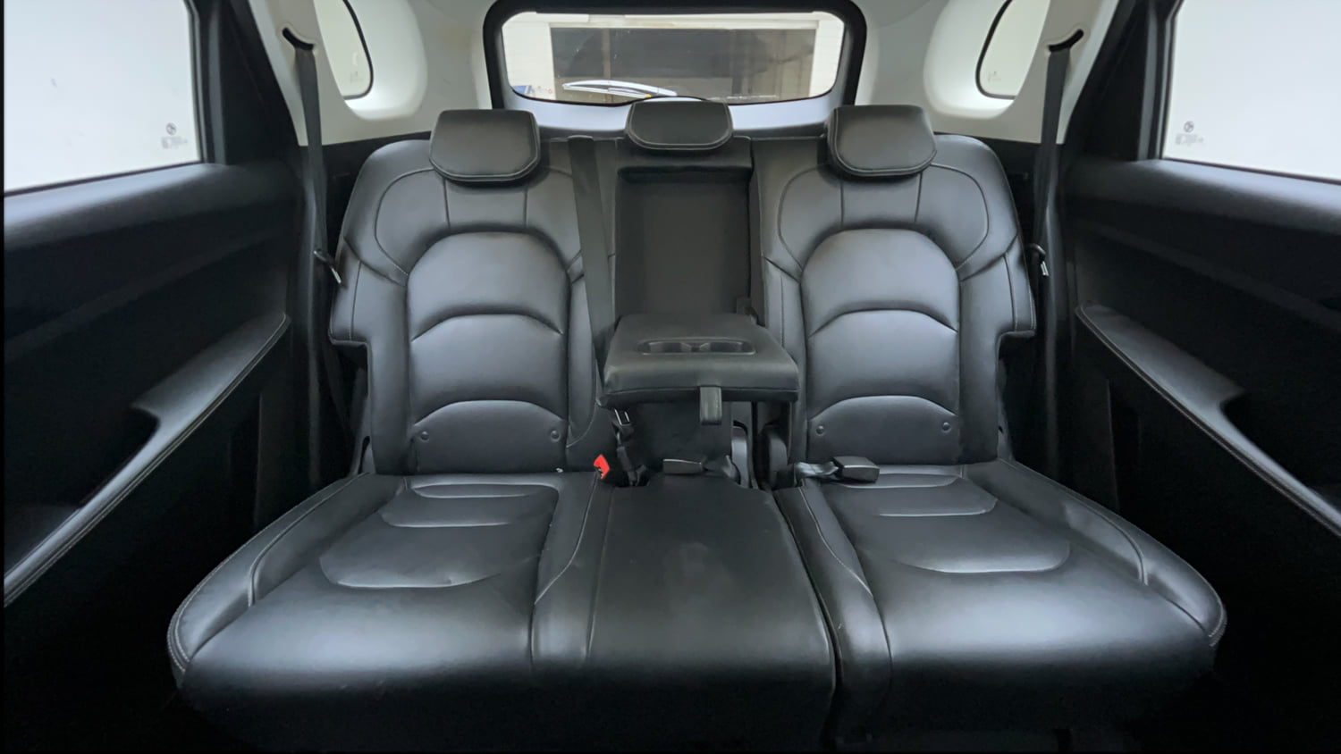 Used 2019 MG Motors Hector Sharp 2.0 Diesel Diesel Manual interior REAR SEAT CONDITION VIEW