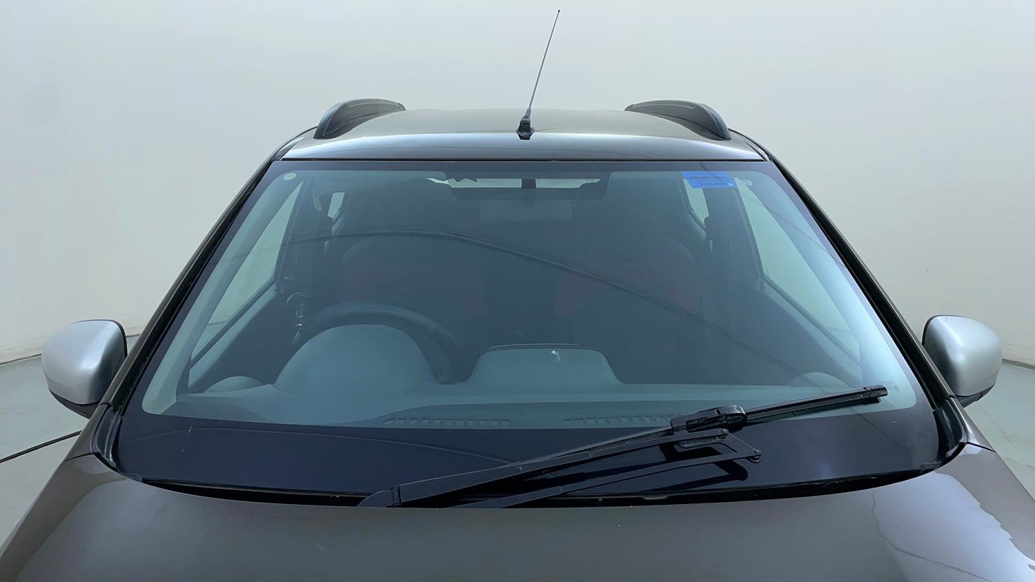 Used 2018 Renault Kwid 1.0 RXT AMT Opt Petrol Automatic exterior FRONT WINDSHIELD VIEW