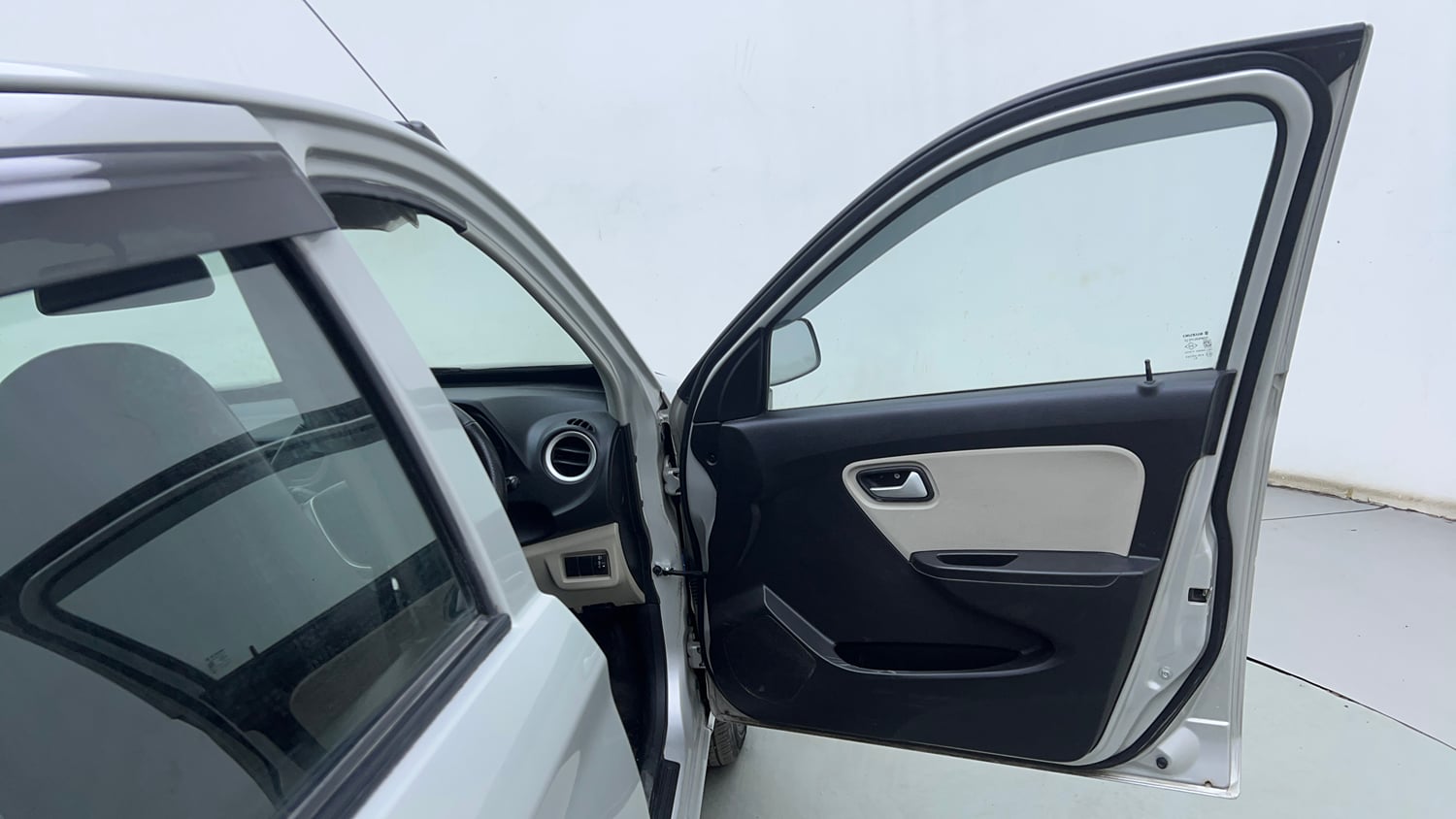 Used 2019 Maruti Suzuki Alto 800 LXi Petrol Manual interior RIGHT FRONT DOOR OPEN VIEW