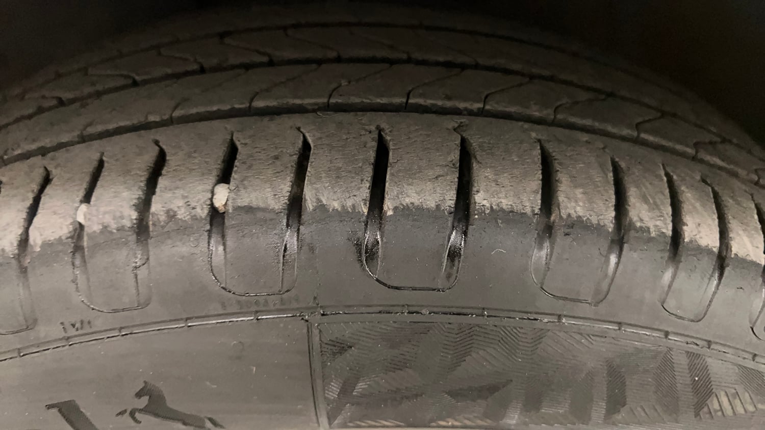 Used 2013 Toyota Corolla Altis 1.8 G Petrol Manual tyres LEFT FRONT TYRE TREAD VIEW