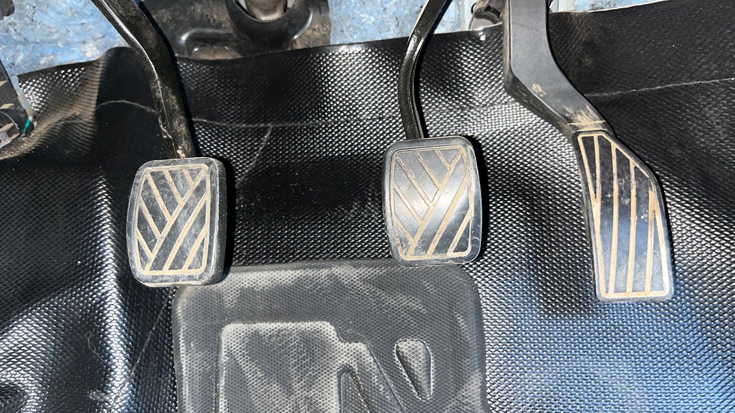 Used 2024 Maruti Suzuki Grand Vitara Sigma Smart Hybrid Petrol Manual interior PEDALS VIEW