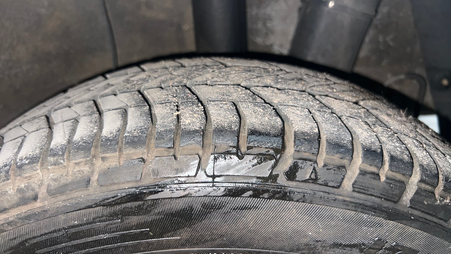 Used 2016 Hyundai Grand i10 Asta 1.2 Kappa VTVT Petrol Manual tyres LEFT REAR TYRE TREAD VIEW