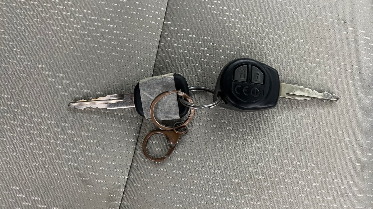 Used 2022 Maruti Suzuki Wagon R ZXI 1.2 Petrol Manual extra CAR KEY VIEW