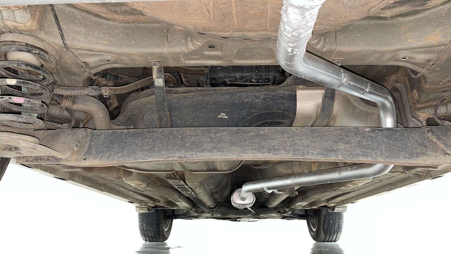 Used 2016 Hyundai Creta 1.6 SX Plus AT Petrol Petrol Automatic extra REAR UNDERBODY VIEW (TAKEN FROM REAR)