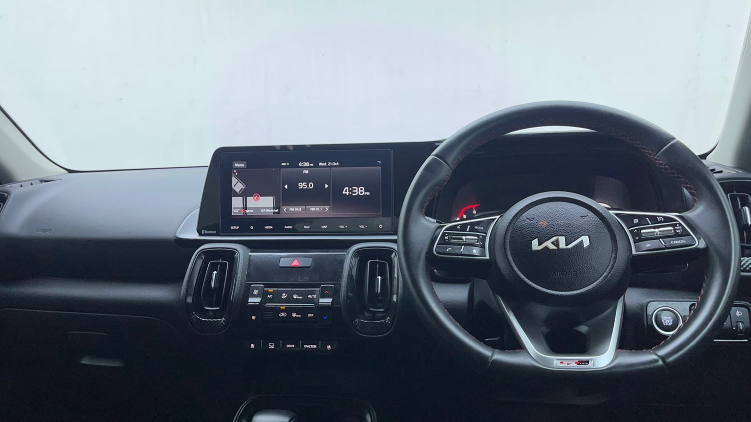 Used 2023 Kia Sonet GTX Plus 1.5 AT Diesel Automatic interior DASHBOARD VIEW
