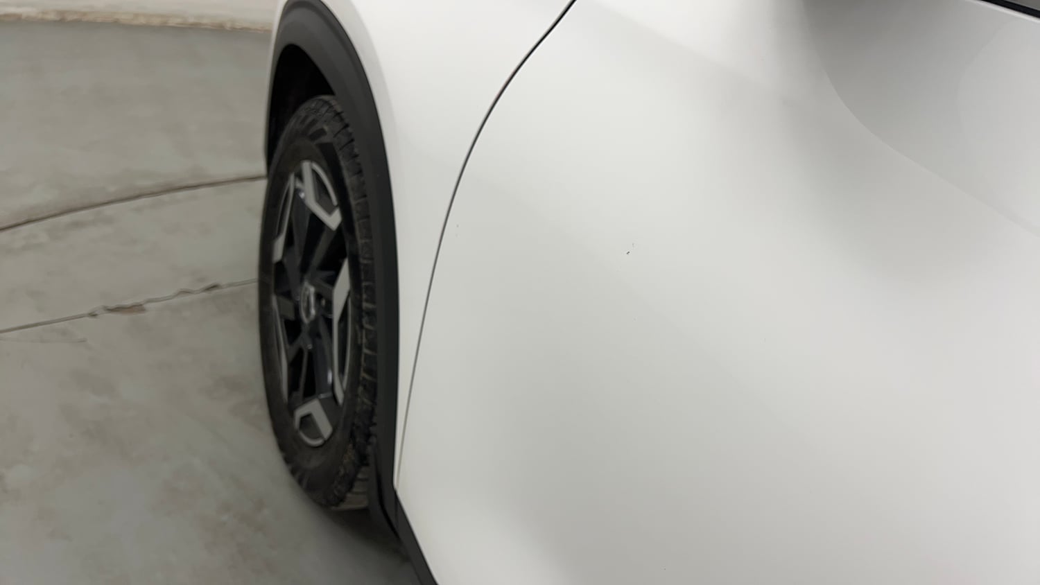 Used 2024 Kia Seltos HTX Plus 1.5 Diesel MT Diesel Manual dents MINOR SCRATCH