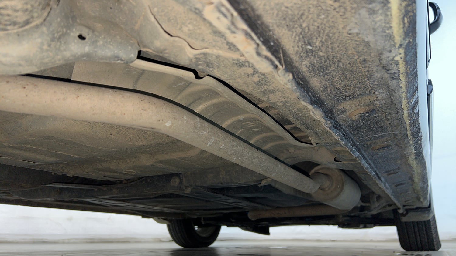 Used 2016 Honda Jazz V AT Petrol Petrol Automatic extra REAR RIGHT UNDERBODY VIEW