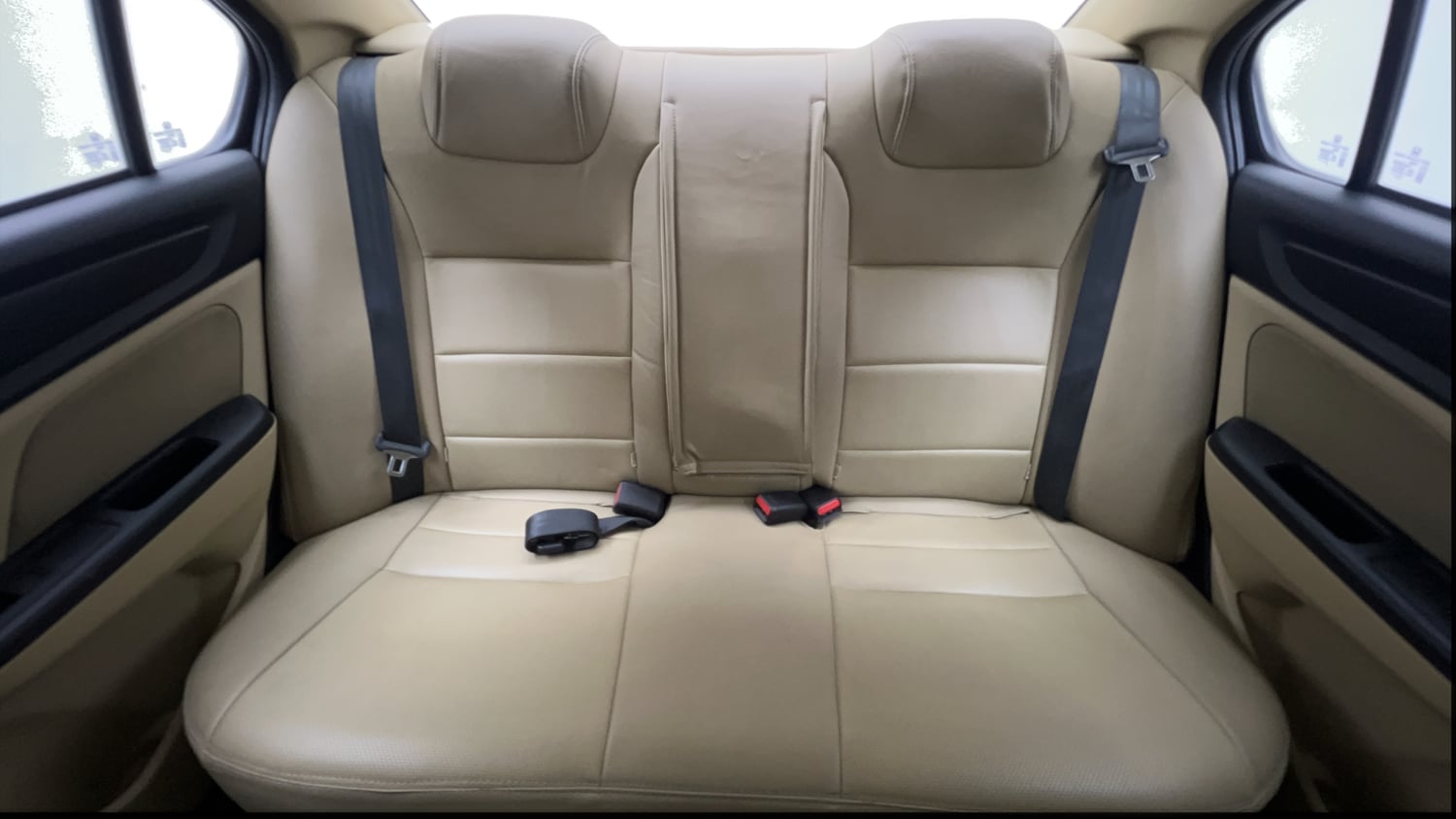 Used 2020 Honda Amaze 1.2 V MT Petrol Petrol Manual interior REAR SEAT CONDITION VIEW