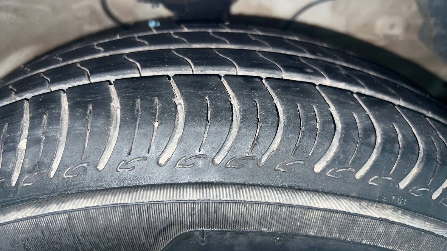 Used 2022 Maruti Suzuki S-Presso VXi Plus Petrol Manual tyres RIGHT FRONT TYRE TREAD VIEW