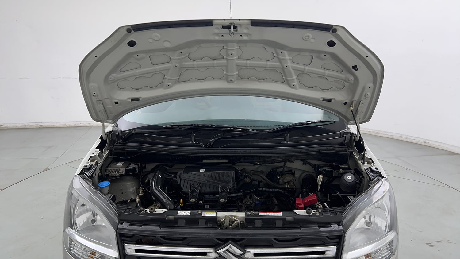 Used 2024 Maruti Suzuki Wagon R LXI 1.0 CNG Cng Manual engine ENGINE & BONNET OPEN FRONT VIEW