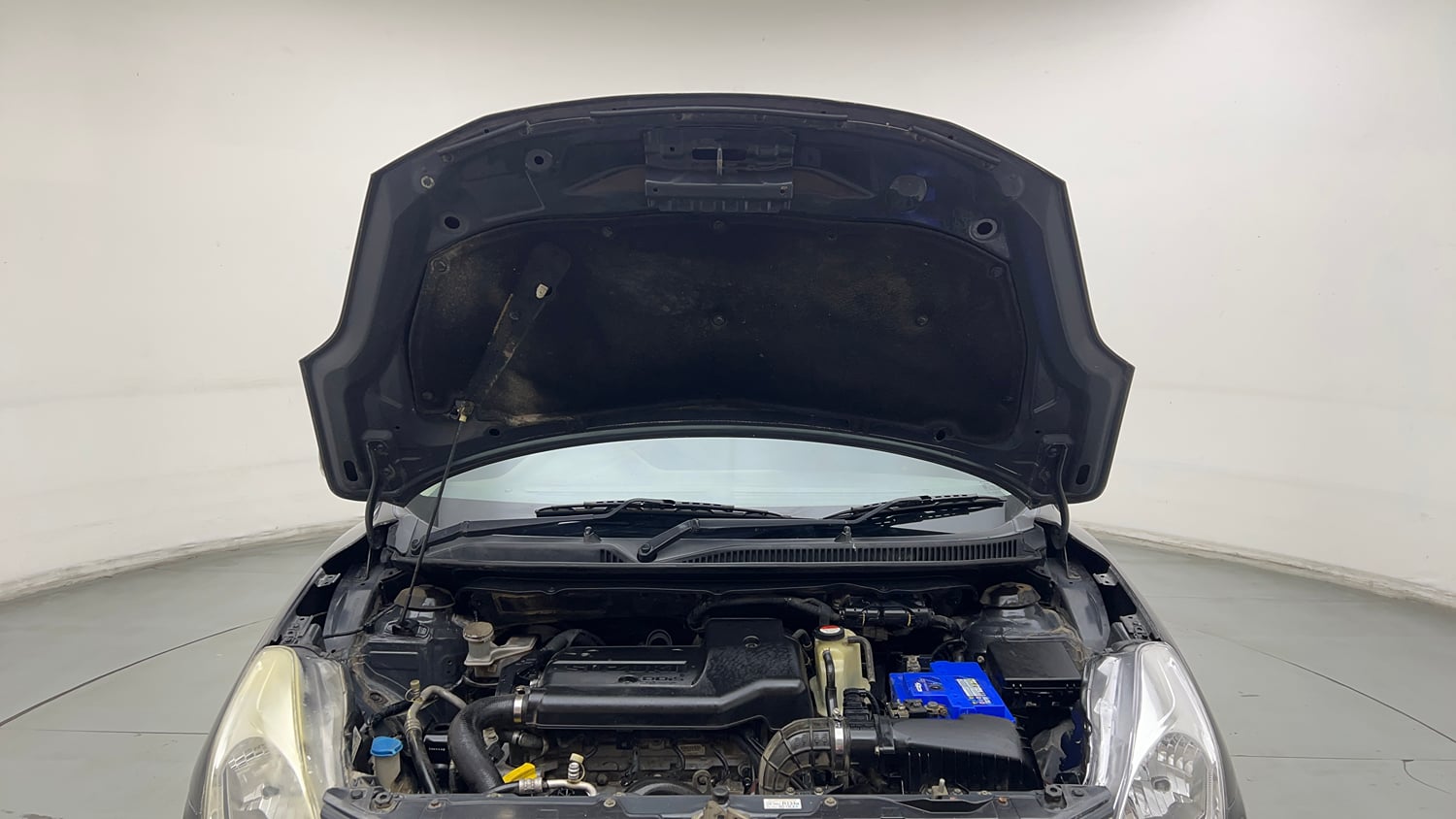 Used 2018 Maruti Suzuki Baleno Delta 1.3 Diesel Manual engine ENGINE & BONNET OPEN FRONT VIEW