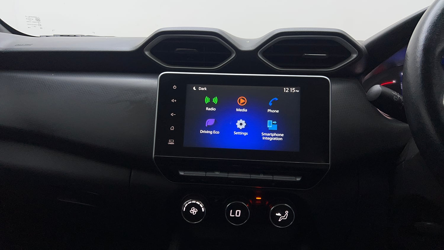 Used 2021 Nissan Magnite XV Premium Turbo (O) CVT Dual Tone Petrol Automatic top_features Integrated (in-dash) music system